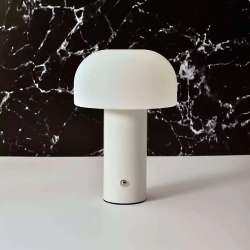 ΕΠΙΤΡΑΠΕΖΙΟ ΕΠΑΝΑΦΟΡΤΙΖΟΜΕΝΟ ΦΩΤΙΣΤΙΚΟ LED CCT